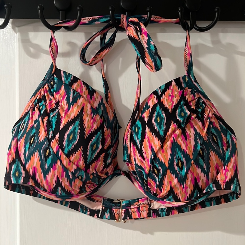 Shade & shore padded bikini halter top size 36C